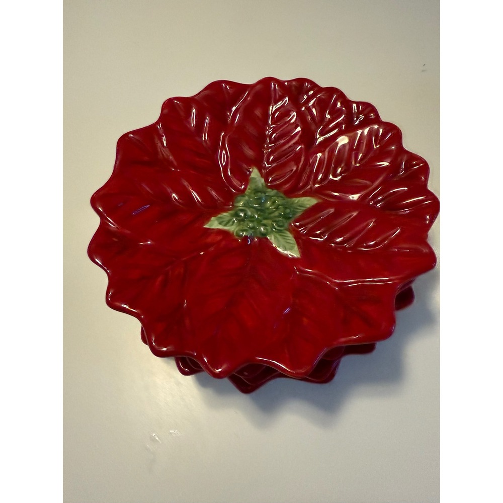 Maxcera‎ Red Poinsettia Ceramic Salad Dessert Plates Set of 4 Christmas Holiday - Picture 2 of 7